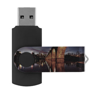 Stonearch Skyline Flash Drive