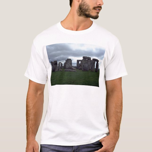Stonehenge, England rock formation T-Shirt (Front)