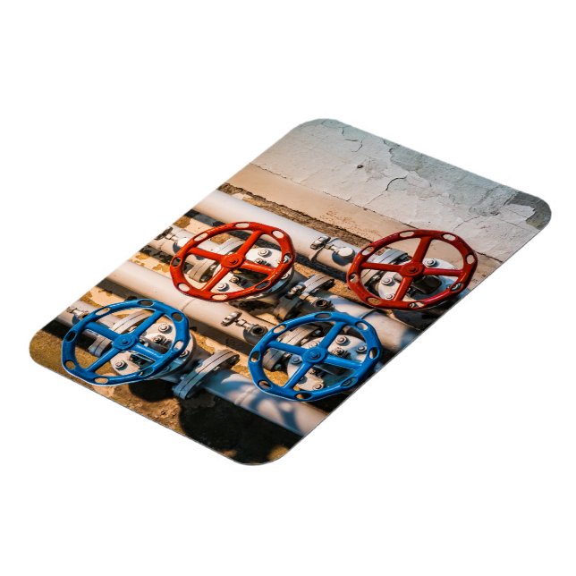 Stopcock in the Schiffbau, Zurich Magnet (Left Side)