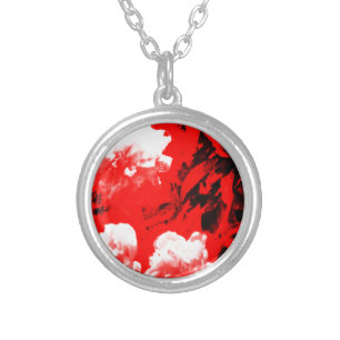 Stratford-upon-Avon White Flowers In The Red jGibn Silver Plated Necklace