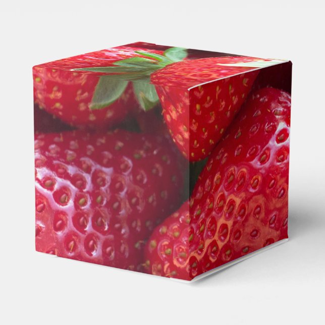 Strawberries background favor boxes (Back Side)