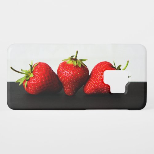 Strawberries On White Over Black sgcna Case_Mate Samsung Galaxy S9 Case