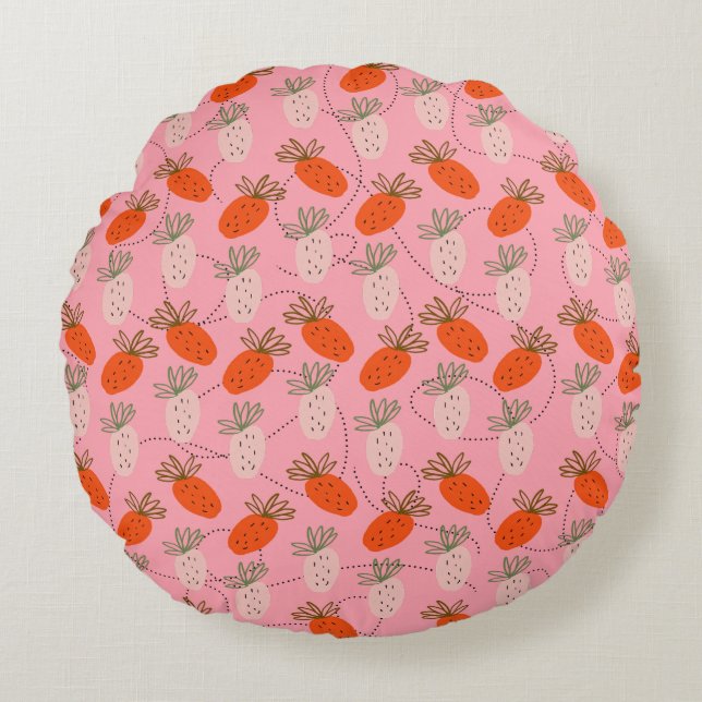 Strawberries Pink White Doodle Pattern  Round Pillow (Front)