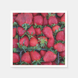 Strawberries with green leaves napkins