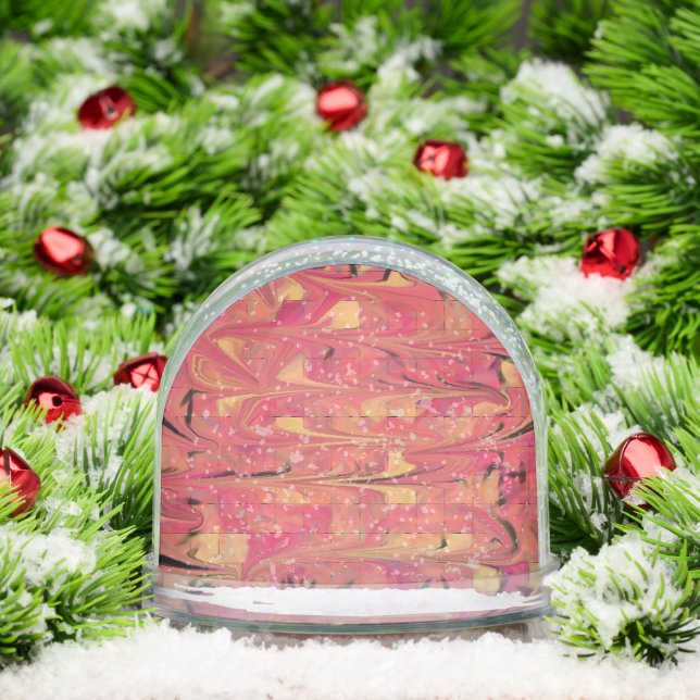 Strawberry Fudge snow globe (Christmas)