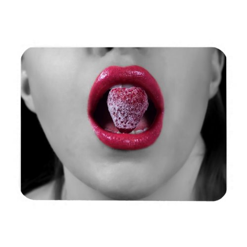 Strawberry lips magnet