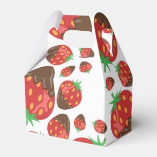 Strawberry pattern favor boxes