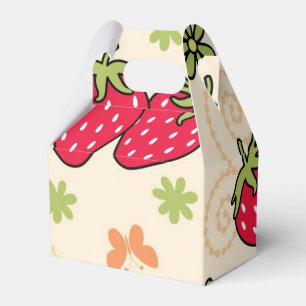 Strawberry pattern favor boxes