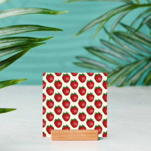 Strawberry Pattern, Red Strawberries, Fruit, Leaf Holder (Insitu 2)