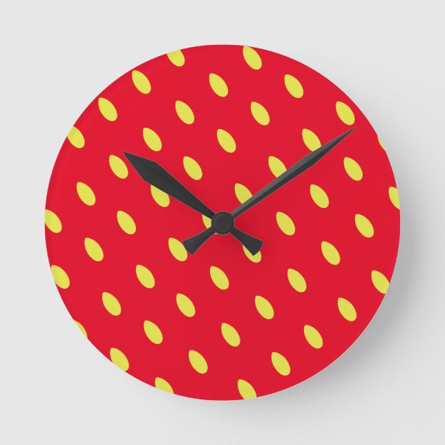 Strawberry Round Clock (Front)
