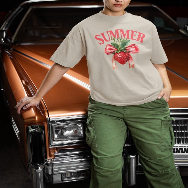 Strawberry Summer Vibes  T-Shirt (Strawberry Summer Vibes T-Shirt)