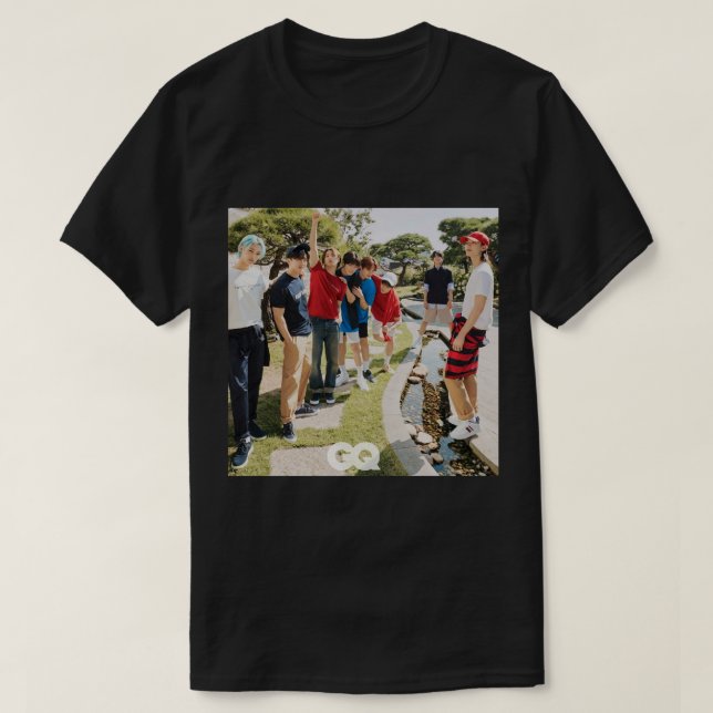 Stray Kids GQ SKZ kpop ot8 bang chan lee know chan T-Shirt (Design Front)