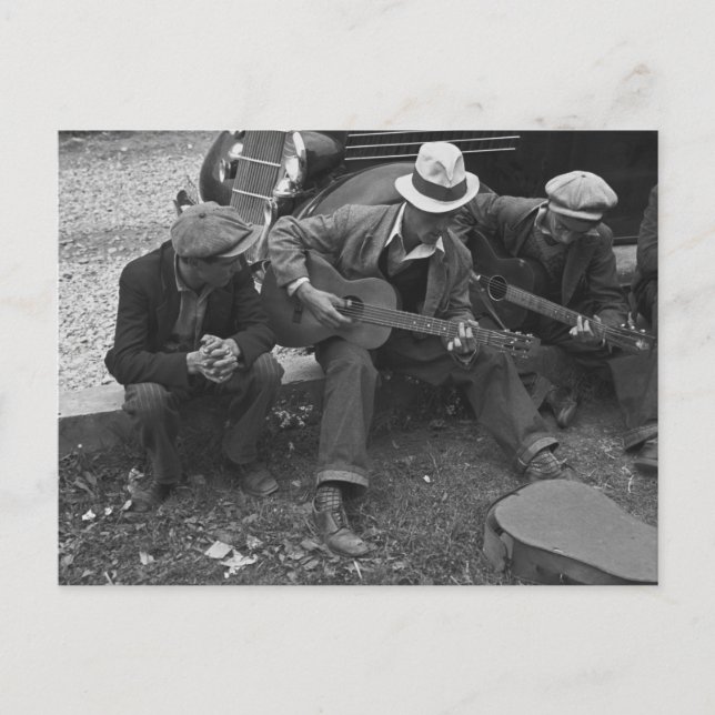 Street musicians, Maynardville, Tennessee, 1935 Postcard (Front)