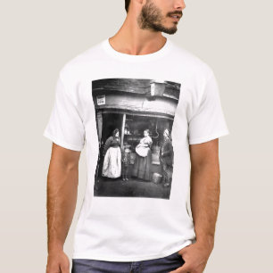 Street scene in Victorian London T-Shirt