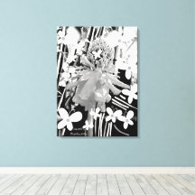 Strictly Black & White Glass Wonder Flower