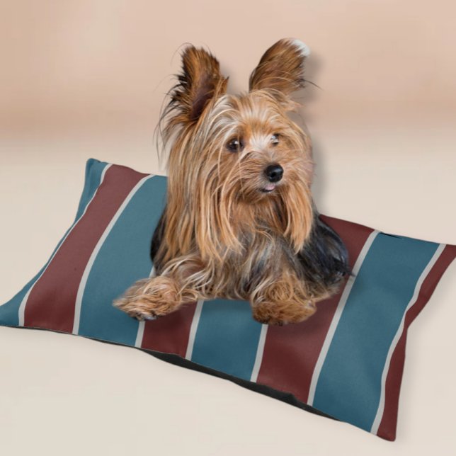 Striped dog bed (Creator Uploaded)