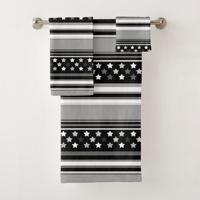 Striped pattern horizontal with stars bath towel set (Insitu)