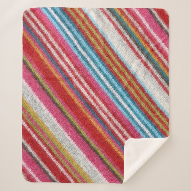 Striped woolen fabric: cozy, stylish sherpa blanket (Front)
