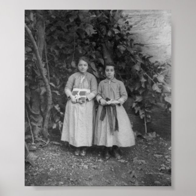 Students at Art School for Girls in Turkey Poster (Front)