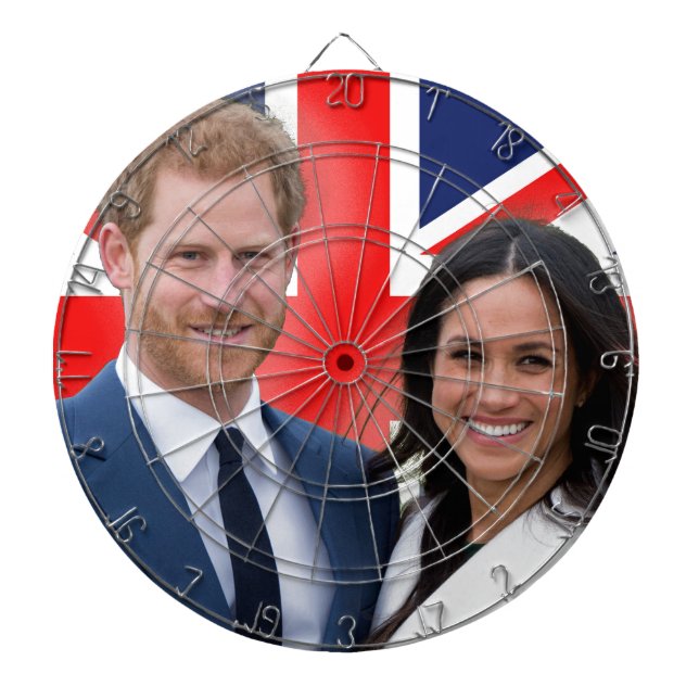 Stunning! Prince Harry and Meghan Markle Dart Board (Front)