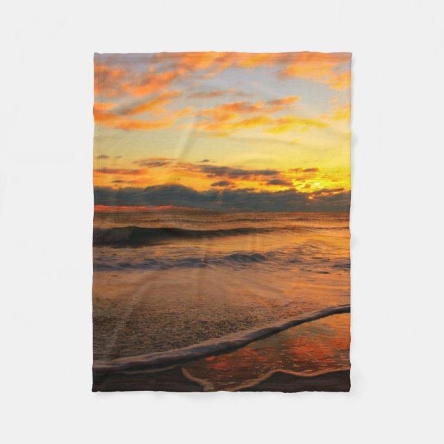 Stunning sunset on the beach fleece blanket (Front)