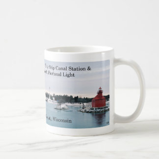 Sturgeon Bay Ship Canal Lights mug