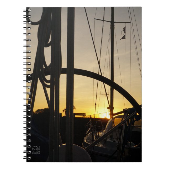 Stuurwiel van zeiljacht met ondergaande zon. notebook (Front)