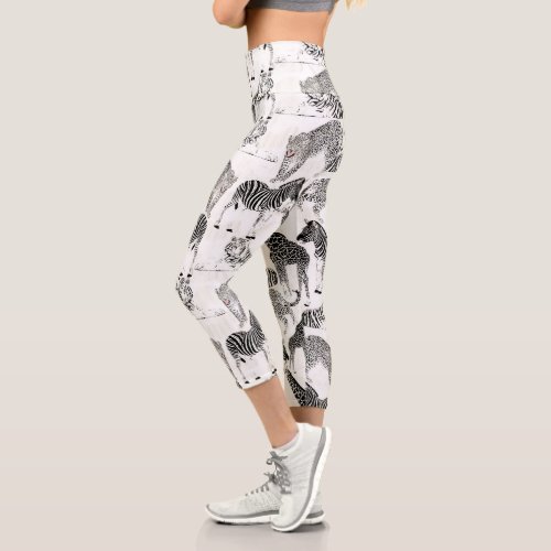 Stylish Black and White Jungle Animals Pattern Capri Leggings