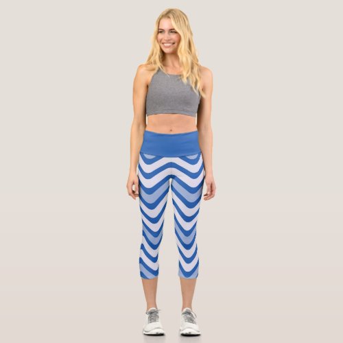 Stylish Blue Wavy Chevron Pattern Yoga Exercise Capri Leggings