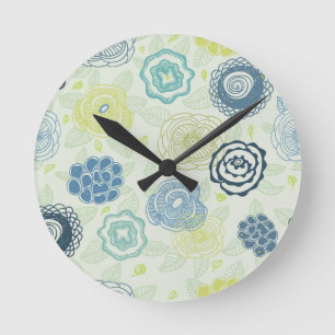 Stylish floral pattern with cute flowers round clock