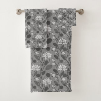 Stylish Flower Pattern on Silver Gray Bath Towel Set