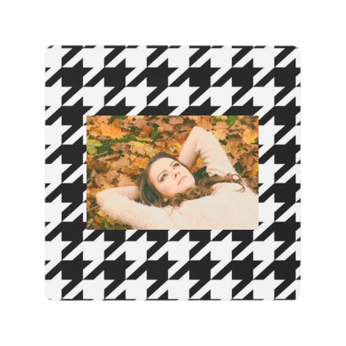 stylish geometric black white houndstooth pattern metal print