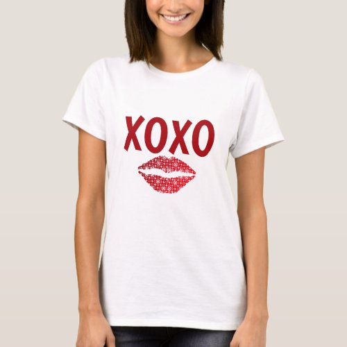 Stylish Red Color Lip XOXO T_Shirt