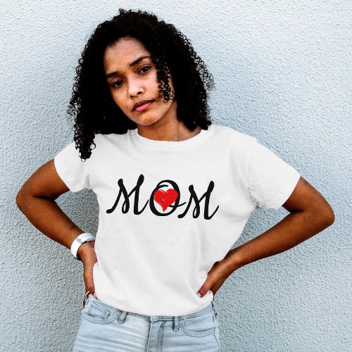 Stylish red heart Sketch  Moms Love T_Shirt