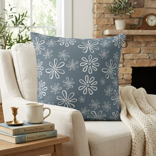 Stylish Slate Blue and White Floral Throw Pillow (Stylish Slate Blue and White Floral Throw Pillow)