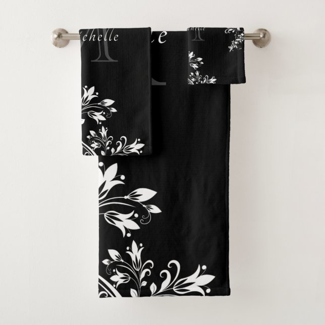 Stylish White Floral Art Bath Towel Set (Insitu)