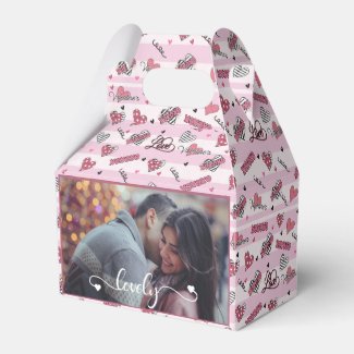 Stylish XOXO Valentine's Day Patterned Wrapping Pa