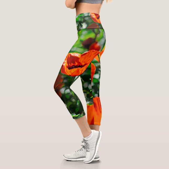 Stylized Red Poppy Flowers Garden Pattern Capri Leggings (Left)