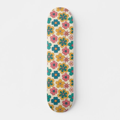 Summer 70s Retro Daisy Flowers Skateboard