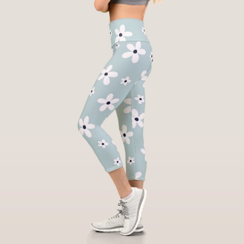 Summer Boho Blue White Daisy Flowers Capri Leggings