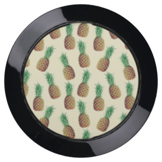 Summer Light Beige Pineapple Pattern USB Charging Station