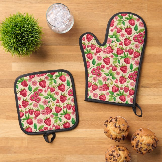 Summer Raspberry Garden Botanical Fruit Pattern Oven Mitt & Pot Holder Set (Top Down)