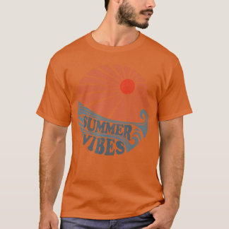 Summer Vibes Vintage Retro 70s Beach Vacation Cute T-Shirt