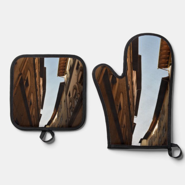 Sun-kissed Street Oven Mitt & Pot Holder Set (Front)