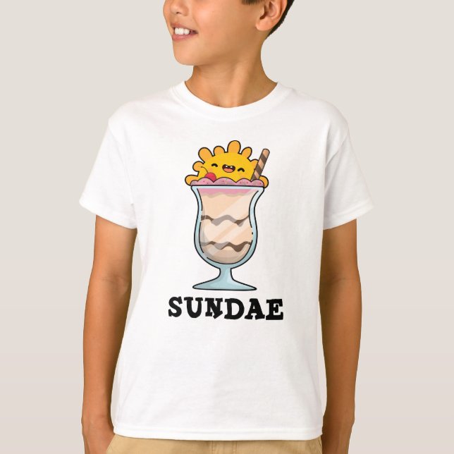 Sundae Funny Sunday Ice Cream Pun  T-Shirt (Front)