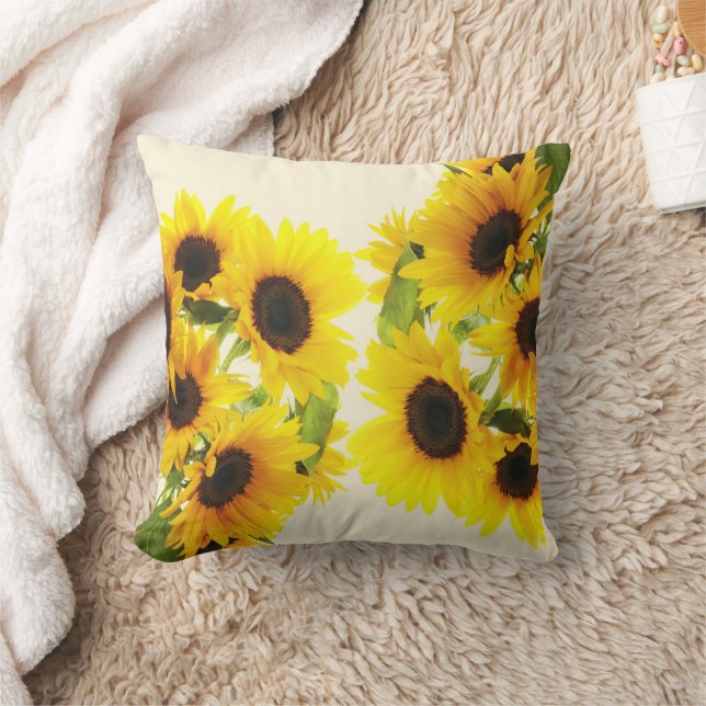 Sunflower Bloom  Throw Pillow (Blanket)
