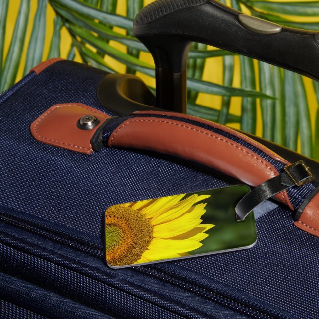 Sunflower Luggage Tag (Back Insitu 1)
