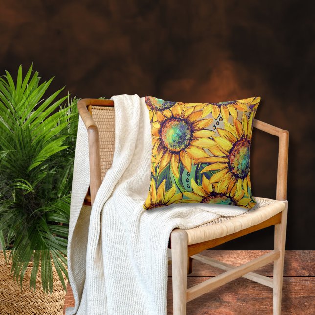 Sunflower Yellow Blue Throw Pillow (Sunflower Yellow Blue Throw Pillow)