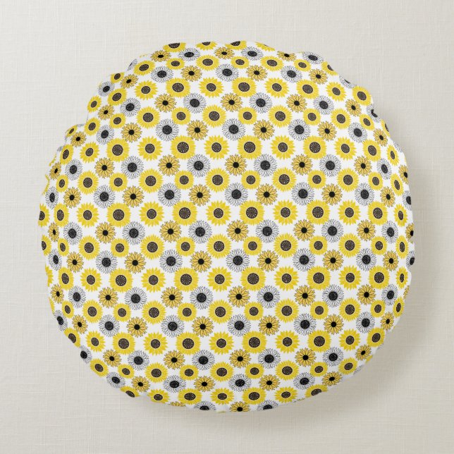 Sunflowers bx4 White BG Round Pillow (Front)