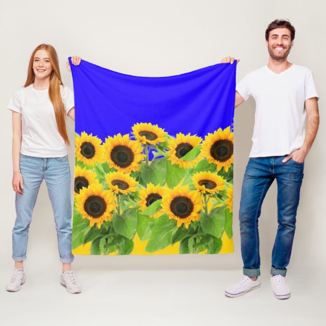 Sunflowers Fleece Blanket Ukraine Flag Colors (In Situ)